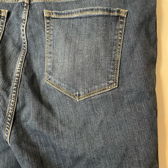 Torrid Sky High A Line Flare Premium Stretch High Rise Jean Size 12 Short - Picture 10 of 16